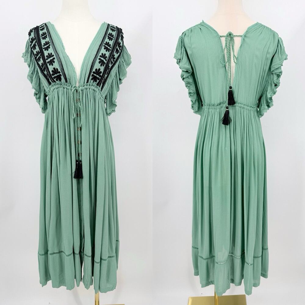 Free‎ People Midi Dress S Green Boho Embroidered Tassel Beachy Vacation Resort